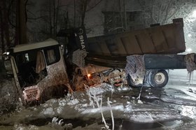 Грузовик повредил теплотрассу. Фото администрации Усть-Кута