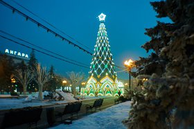Елка в сквере Кирова. Фото Маргариты Романовой, IRK.ru