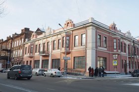Памятник на Каландаришвили. Фото пресс-служба правительства Иркутской области