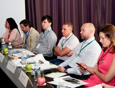 Президиум первой сессии в ожидании своих докладов.