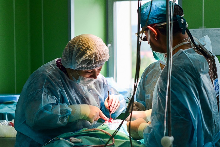 В операционной. Фото Ильи Татарникова