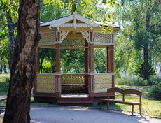 Здесь царит атмосфера 19 века, парк располагает к неспешным прогулкам, беседам, созерцанию.