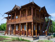 Бывший дом для прислуги.