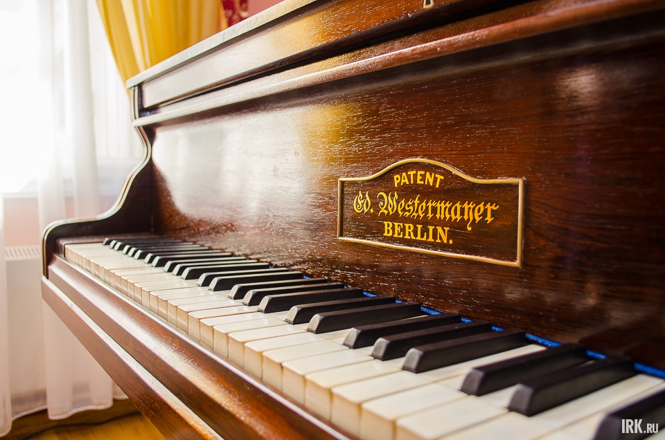 Немецкий рояль, 19 век.