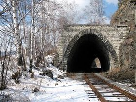 Зима на Кругобайкальской железной дороге. Фото Валерии Моисеевой