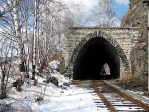 Зима на Кругобайкальской железной дороге. Фото Валерии Моисеевой