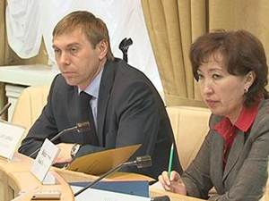 Виктор Кондрашов на депутатских слушаниях. Фото АС Байкал ТВ.