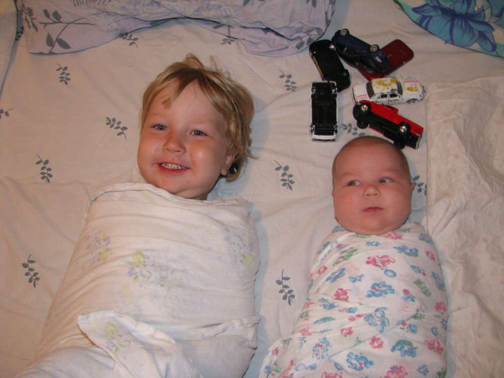 «Слава решил „вспомнить молодость“. Алиса в шоке». Фото семьи Шапошниковых