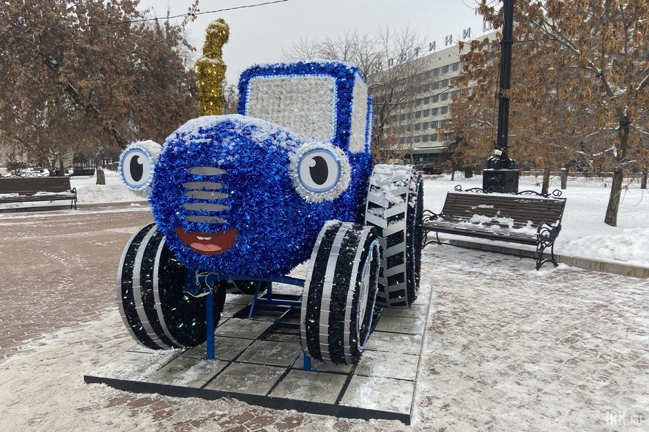 Новые скульптуры в сквере имени Кирова. Фото Наталии Раткевич, IRK.ru