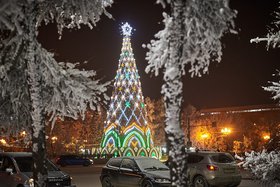 Елка в сквере Кирова. Фото Маргариты Романовой, IRK.ru