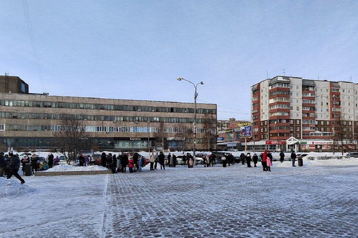 Эвакуированные люди. Фото из телеграм-канала Александра Дубровина