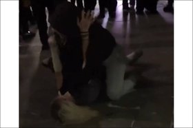 Драка у ТЦ в Ангарске. Фото из телеграм-канала ГУ МВД России по Иркутской области