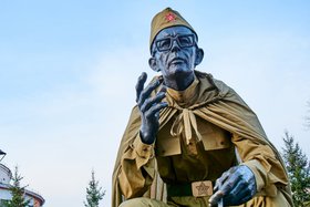 Памятник Леониду Гайдаю в Иркутске. Фото Маргариты Романовой, IRK.ru
