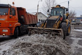 Уборка снега в Иркутске. Фото пресс-службы мэрии города