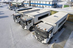 Вахтовые автобусы. Фото «Полюс»