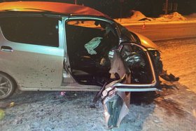 Водитель Daihatsu Mira не уступил дорогу Toyota Vitz. Фото Госавтоинспекции региона