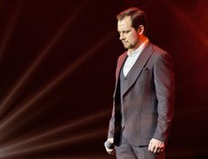 Калиник Семёнов победил с песней «Поклонимся великим тем годам» Александры Пахмутовой на стихи Михаила Львова. Песня в своё время вошла в репертуар Иосифа Кобзона.