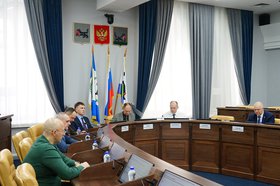 Заседание комиссии по муниципальному законодательству и правопорядку. Фото пресс-службы думы Иркутска