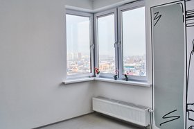 Окна и батарея. Фото Маргариты Романовой, IRK.ru