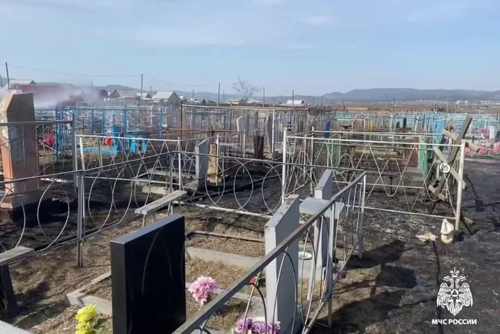 Кладбище. Скриншот видео пресс-службы ГУ МЧС по Республике Бурятия