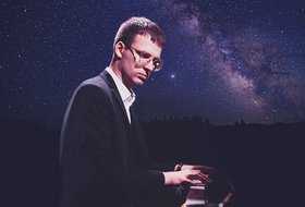 Музыка под куполом звёзд. Илья Пермяков (фортепиано)