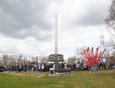 1 мая 2025 года у стелы «Иркутск – город трудовой добрести» на Байкальском кольце состоялся торжественный митинг, посвящённый Празднику Весны и Труда.