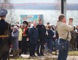 В нем приняли участие губернатор Иркутской области Игорь Кобзев, мэр Иркутска Руслан Болотов, почётные граждане, представители Совета ветеранов, общественных организаций, учащиеся школ и жители города.