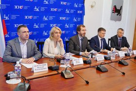 Круглый стол. Фото IRK.ru