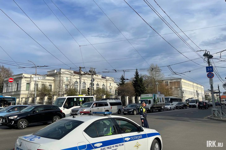 Перекрытие в центре Иркутска. Фото IRK.ru