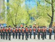 Завершился Парад показательным выступлением курсантов совместно с барабанщицами Института МВД.