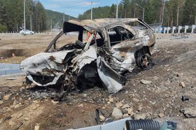 Сгоревший автомобиль. Фото Госавтоинспекции Иркутской области
