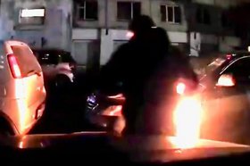Поджог машины. Фото пресс-службы СУ СК России по Иркутской области