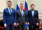 Валентин Иванов, Игорь Кобзев и Дмитрий Ядров. Фото пресс-службы правительства региона