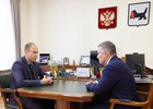 Кирилл Просвирин и Игорь Кобзев. Фото пресс-службы правительства региона