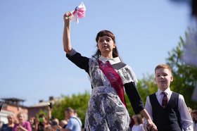 Последний звонок. Фото пресс-службы правительства Иркутской области