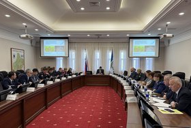 Заседание. Фото пресс-службы правительства Иркутской области