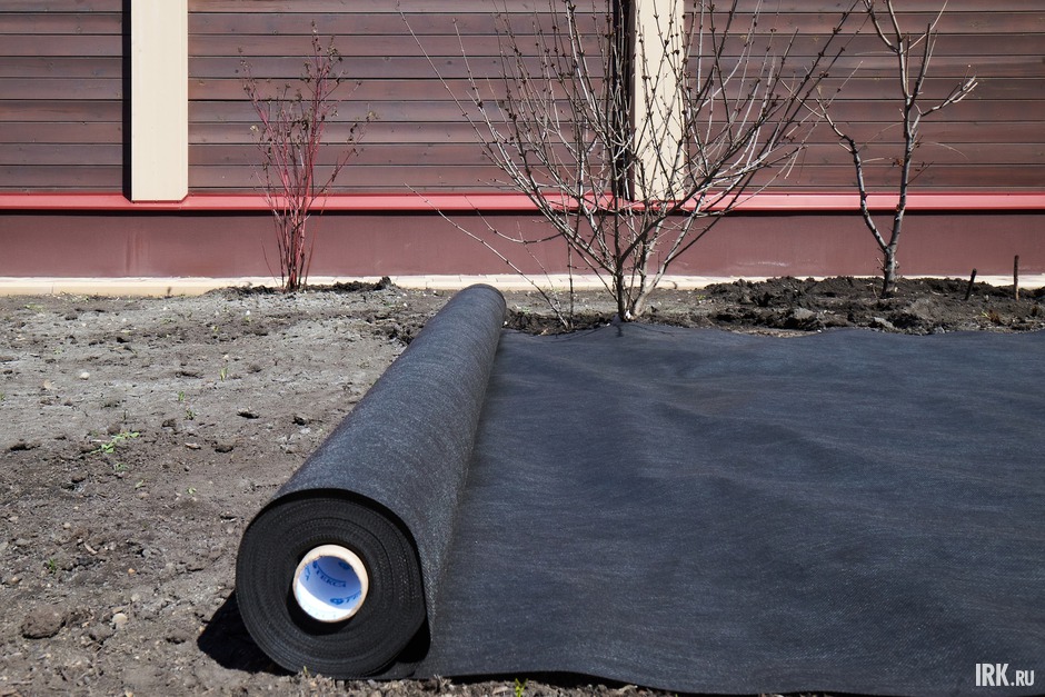 Геотекстиль - это высокопрочное тканое полотно, изготовленное из полипропиленовых нитей по специальной технологии.