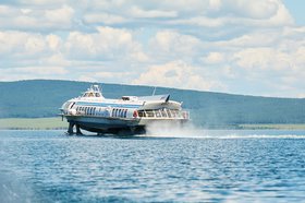 Судно «Метеор». Фото Маргариты Романовой, IRK.ru