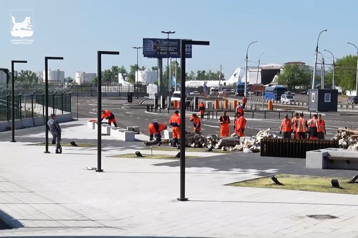 Дорожные работы на Ширямова. Скриншот видео из соцсетей Руслана Болотова