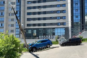 Авария на 4-й Железнодорожной. Фото из телеграм-канала «ДТП38RUS»