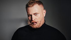 Евгений Чебатков. «На других берегах»