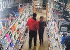 Муж и жена, осужденные за кражу. Скриншот видео ГУ МВД России по Иркутской области