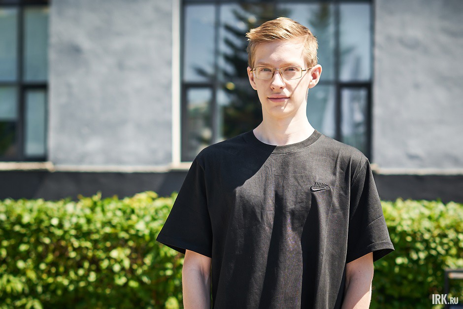 Абитуриент