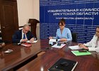 Сергей Левченко подал документы в избирком. Фото пресс-службы Избирательной комиссии Иркутской области