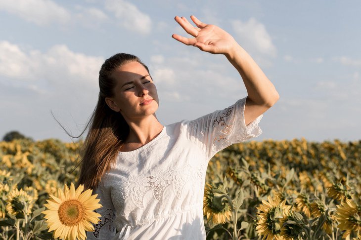 Женщина. Фото пользователя freepik с сайта freepik.com*