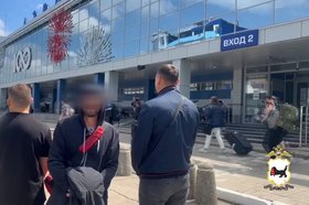 Задержанный мужчина. Скриншот видео пресс-службы ГУ МВД России по Иркутской области