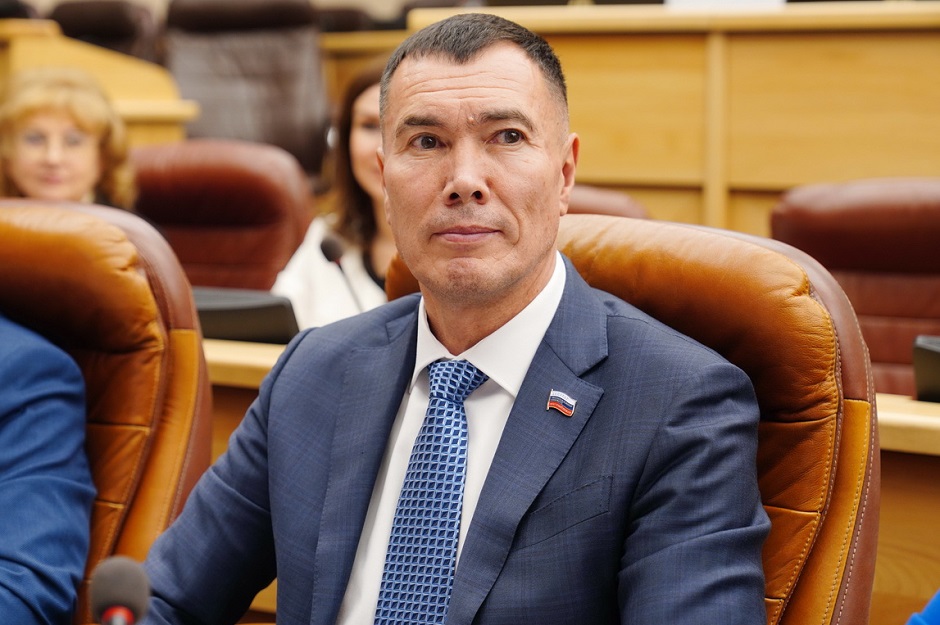 Евгений Сарсенбаев