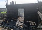 Сгоревшая постройка. Фото пресс-службы ГУ МЧС России по Иркутской области