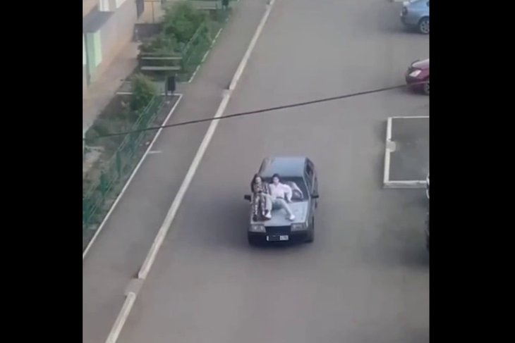 Нарушители ПДД. Скриншот видео Госавтоинспекции региона