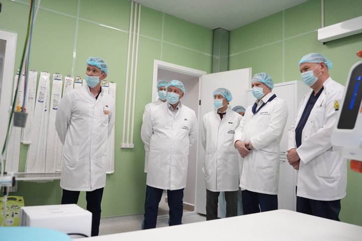 Михаил Мурашко прибыл в Иркутск. Фото пресс-службы правительства региона